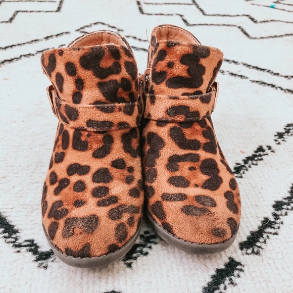 Toddler leopard print booties - Picture 2 of 4